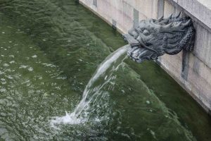 UN warns of water bankruptcy